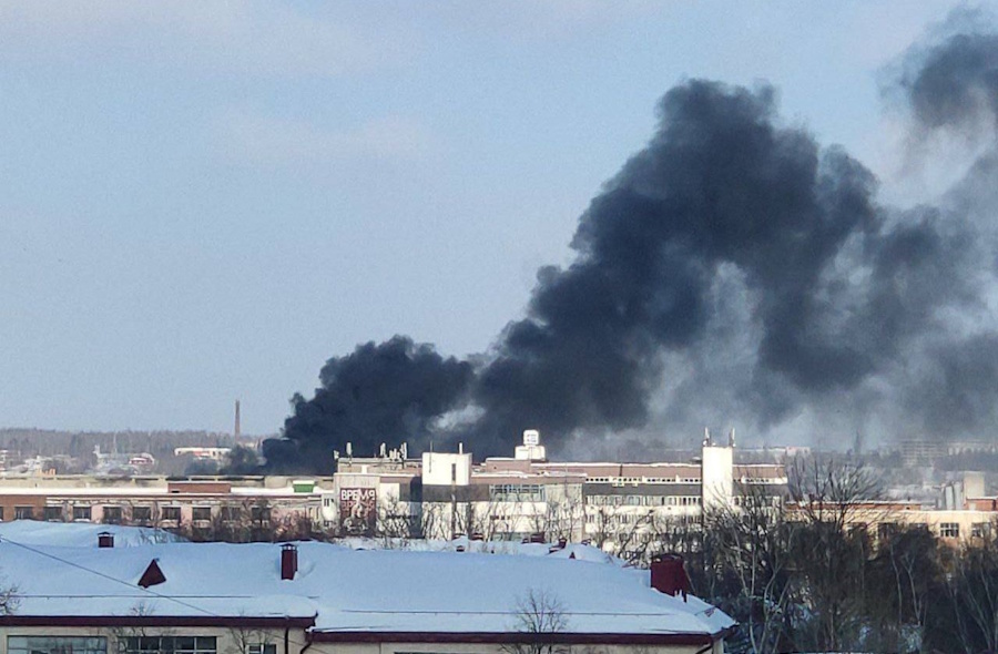 Каждый завод — цель, каждый подросток — фронт