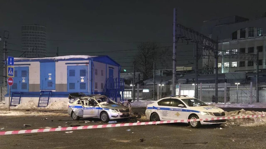 Страх взрывается вместе с их машинами