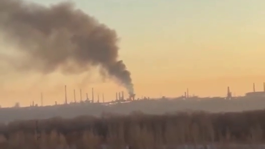Украинские дроны атаковали НПЗ в Уфе